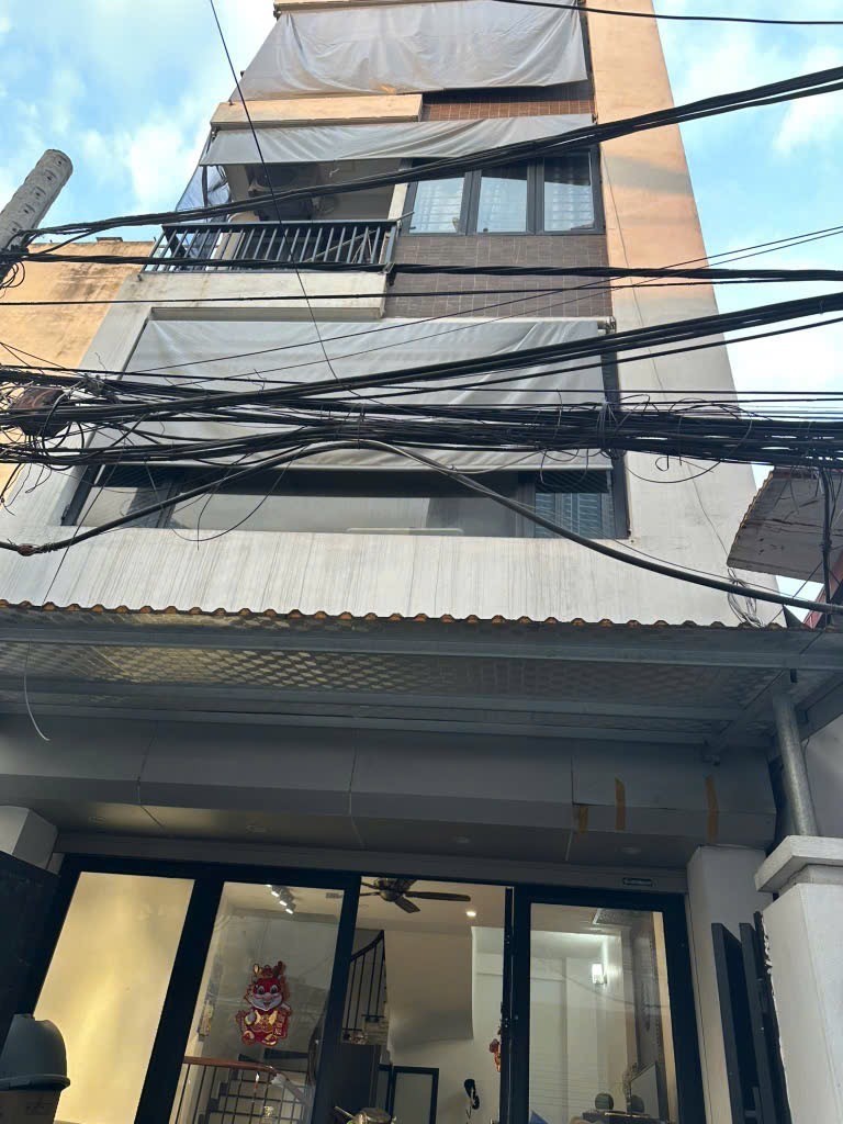 Bán nhà Thạch Bàn,Long Biên 5 tầng,45m,mt4.6m oto vào nhà nhỉnh 9 tỷ - Ảnh chính